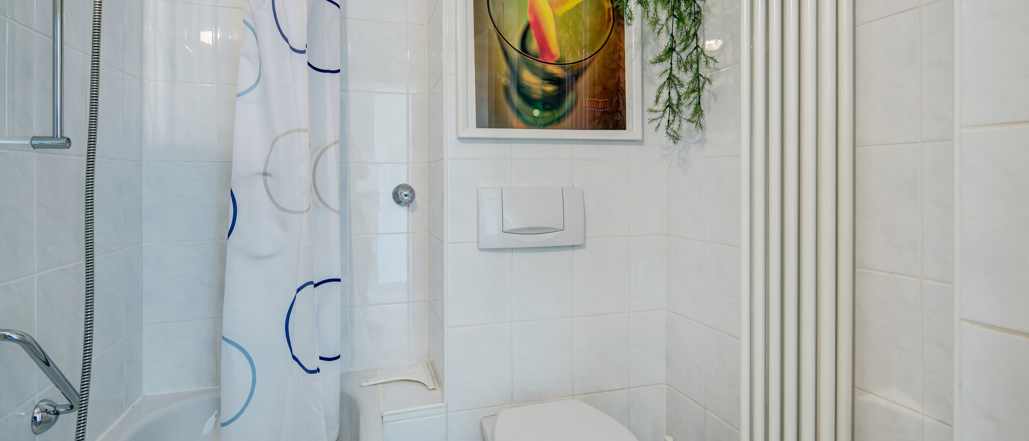apartment München Schwabing (links der Leopoldstraße) 02 bathroom 2236
