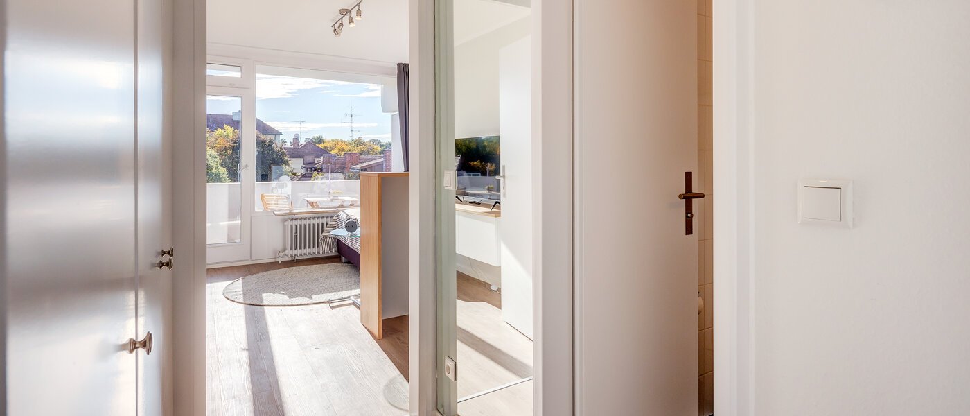 studio München Schwabing-Nord (zw. Leopoldstraße & Englischen Garten) 02 hall 2242