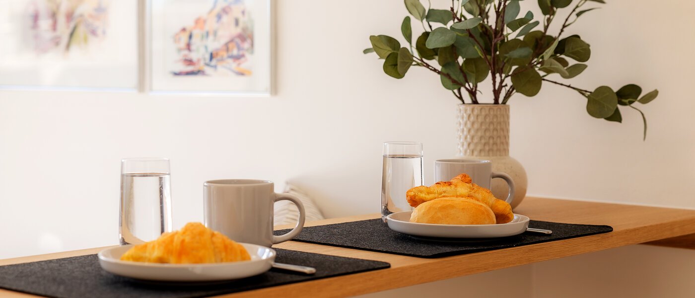 studio München Schwabing-Nord (zw. Leopoldstraße & Englischen Garten) 03 sleeping area 2242