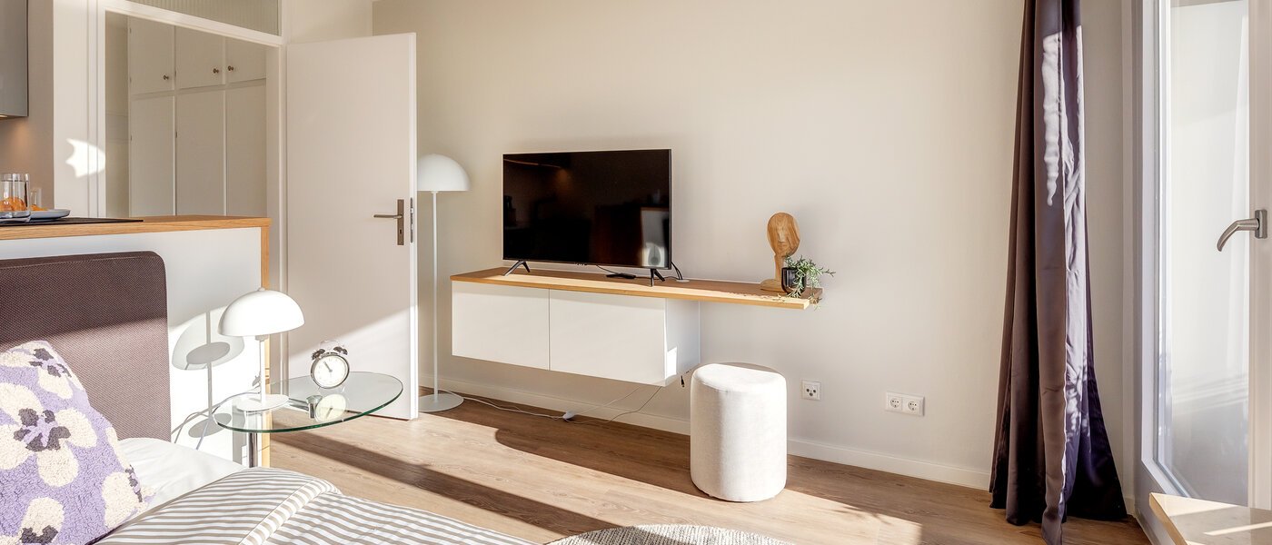 studio München Schwabing-Nord (zw. Leopoldstraße & Englischen Garten) 03 living area 2242