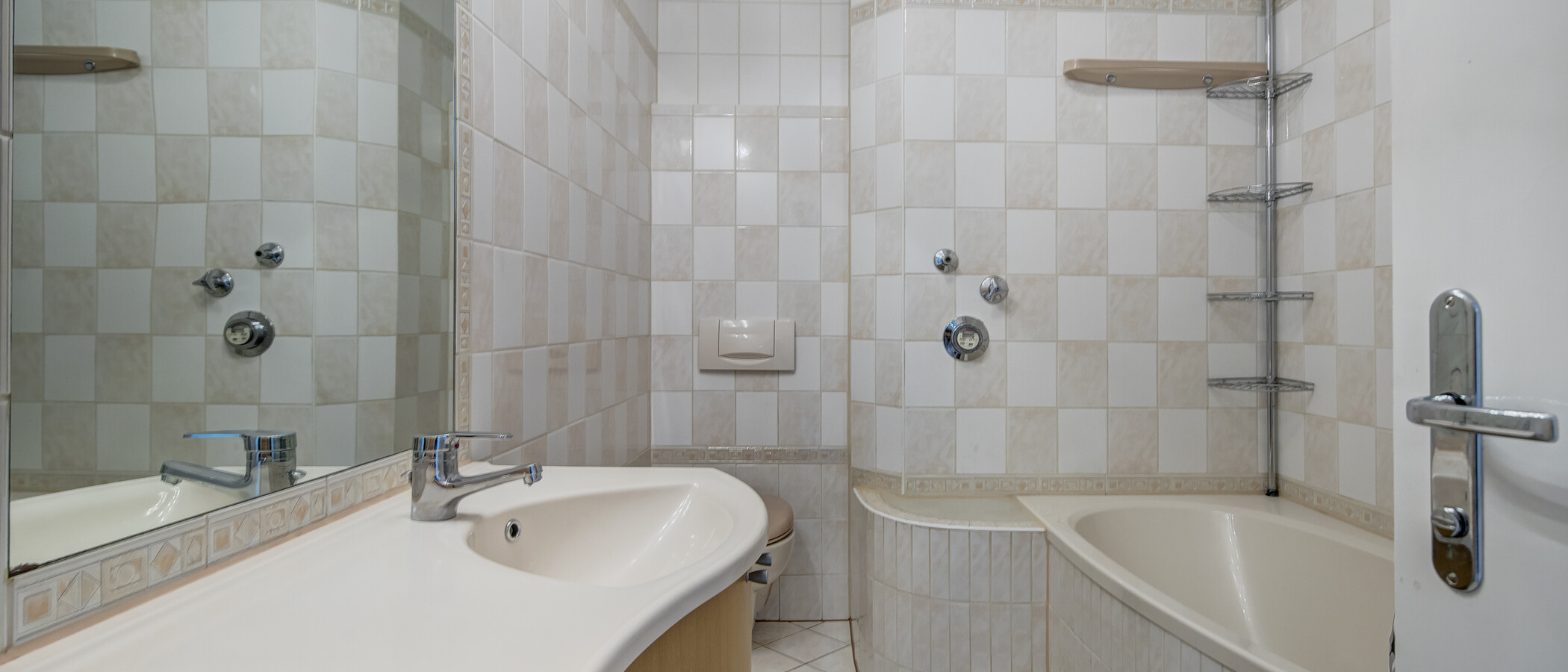 apartment München Schwabing-West (rund um den Bonner Platz) 01 bathroom 230