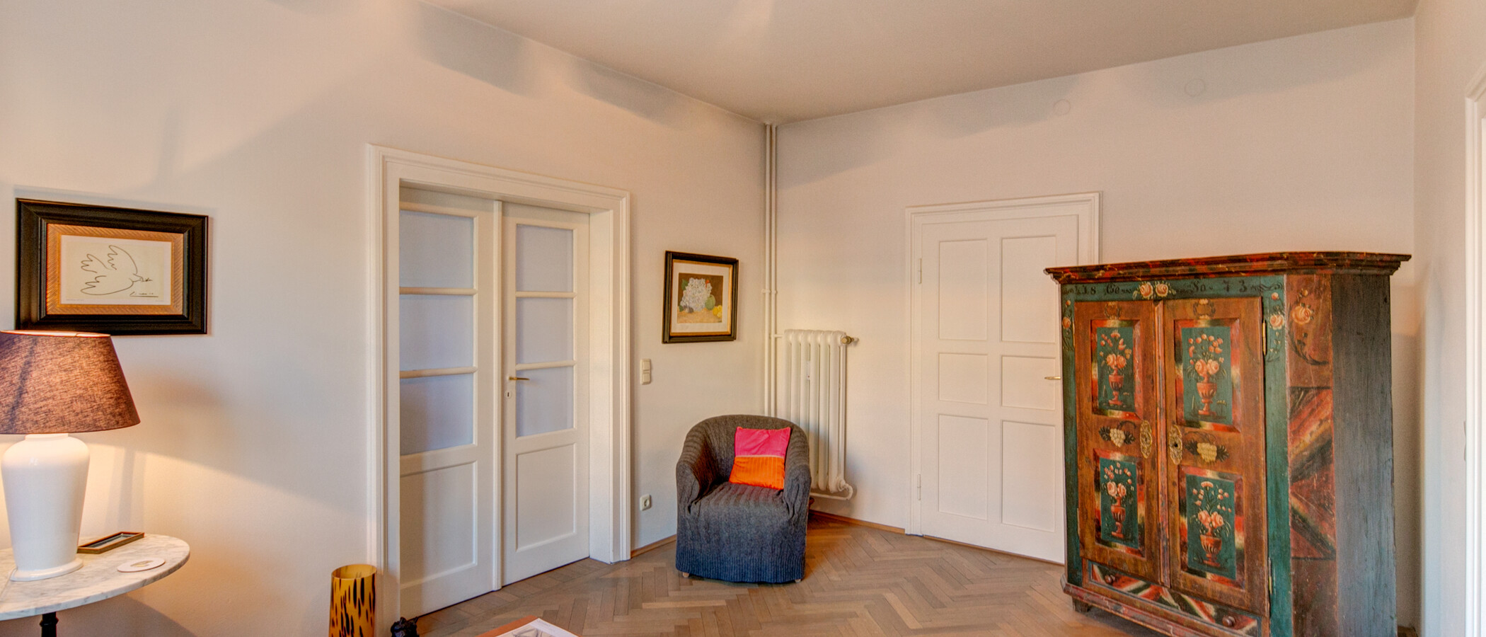 apartment München Moosach 03 living room 2354