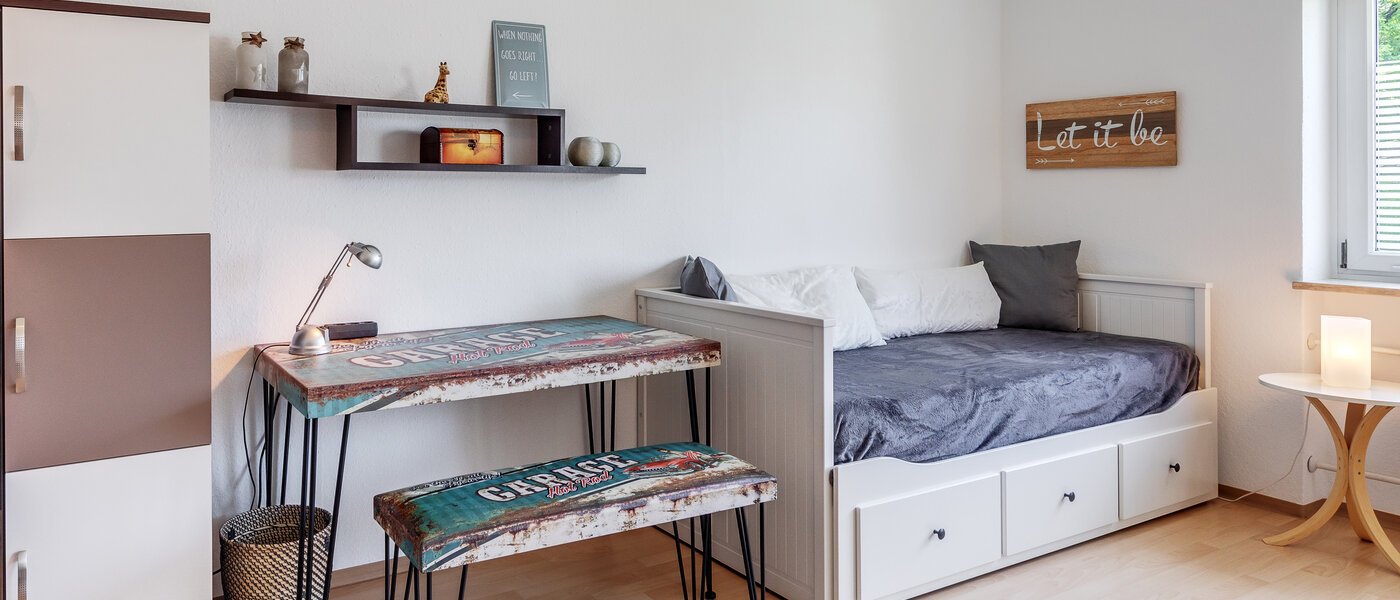 apartment München Lerchenau 01 living area 2355