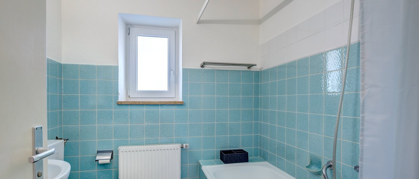 apartment Ottobrunn 01 bathroom 2365