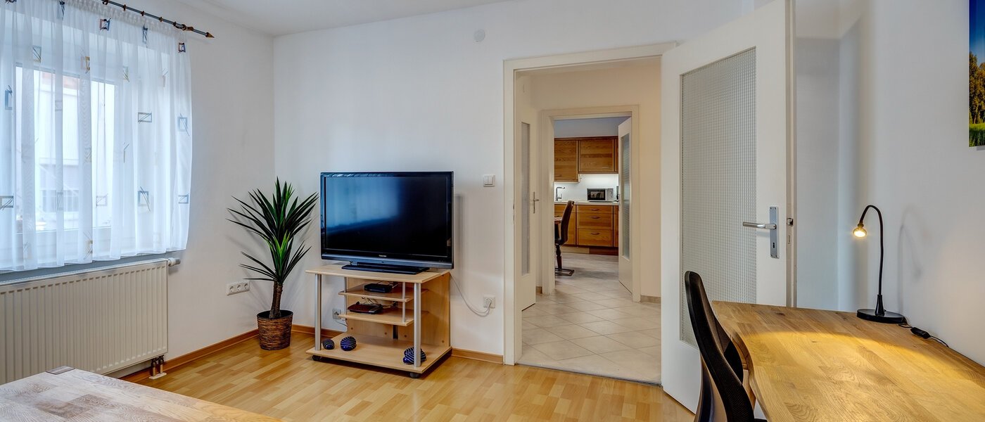 apartment Ottobrunn 02 living room 2365