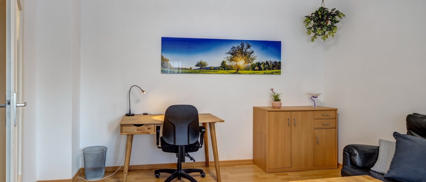 apartment Ottobrunn 03 living room 2365