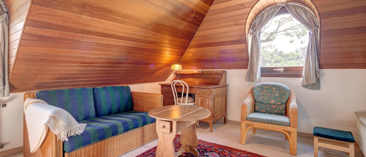 gallery apartment  München Nymphenburg 03 living room 2387