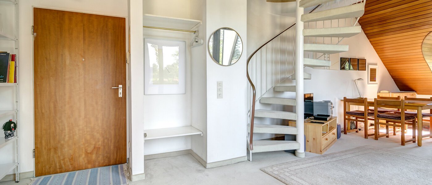 gallery apartment  München Nymphenburg 01 hall 2387