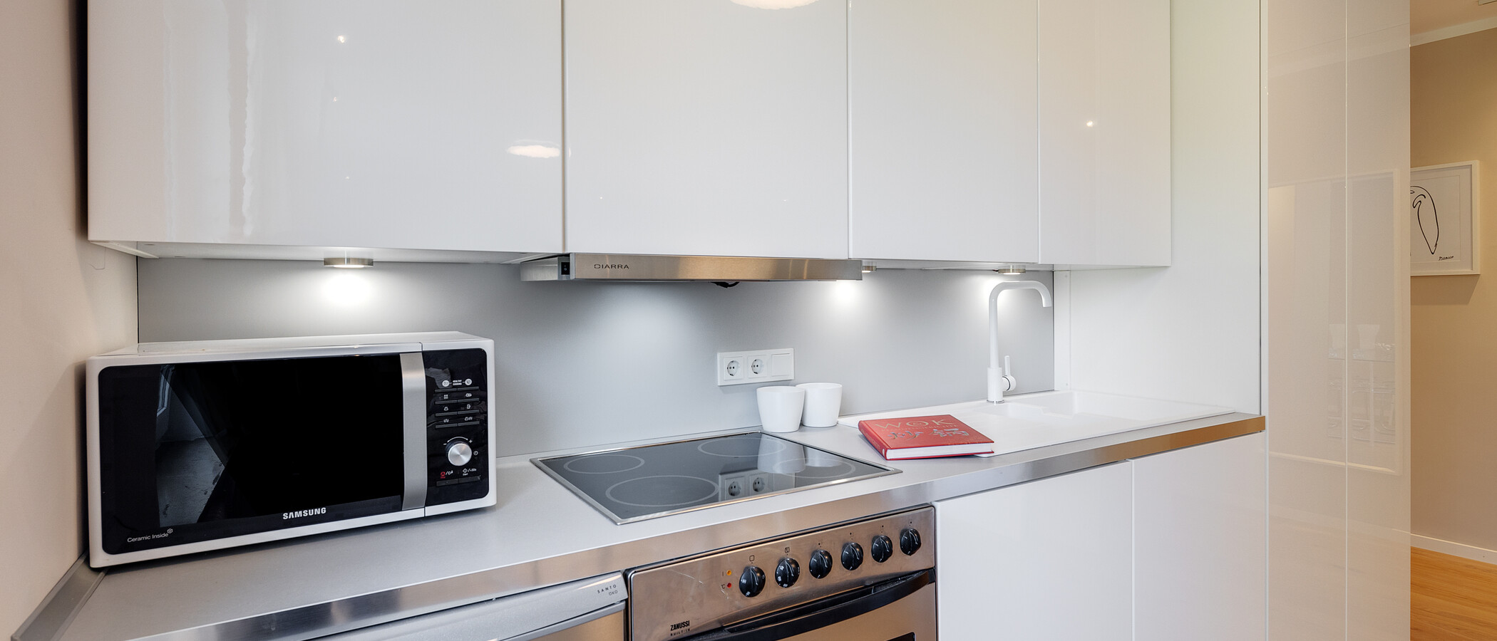 apartment München Schwabing (links der Leopoldstraße) 03 kitchen 2407