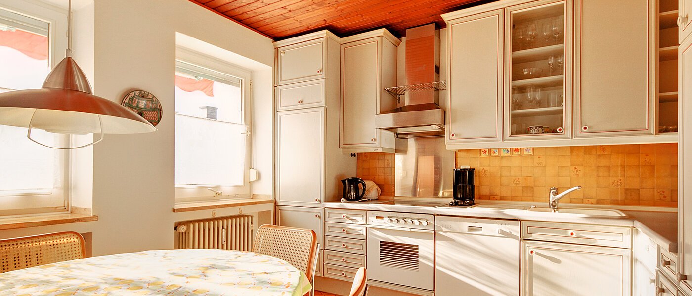apartment München Solln 01 kitchen 2453