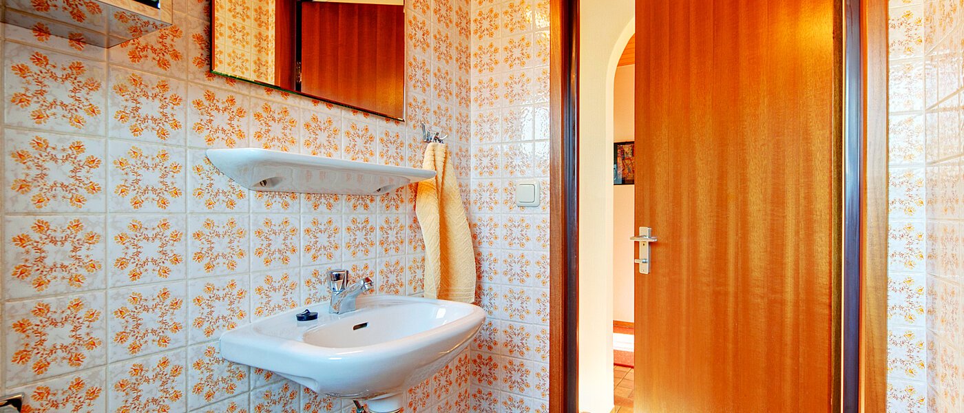 apartment München Solln 02 separate toilet 2453