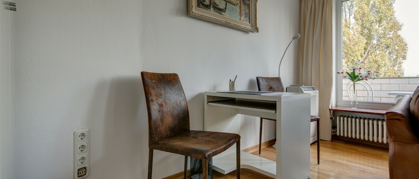 apartment München Schwabing (rechts der Leopoldstraße) 05 living room 2486