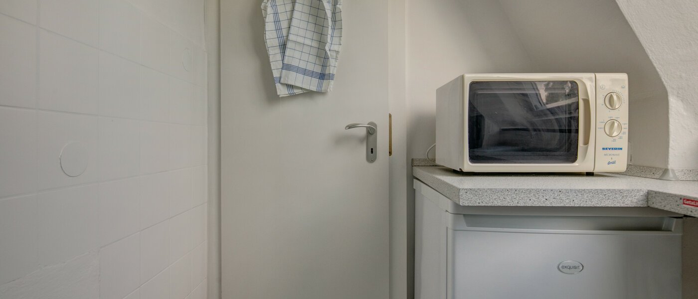 apartment München Schwabing (rechts der Leopoldstraße) 03 kitchen 2486