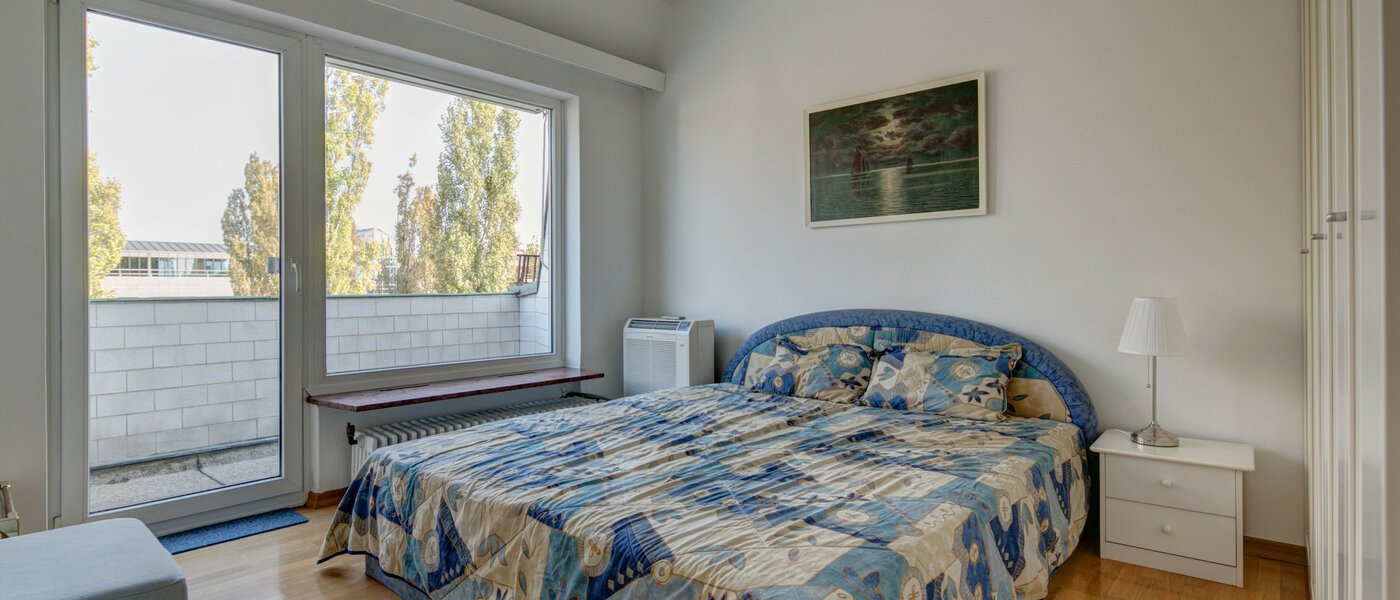 apartment München Schwabing (rechts der Leopoldstraße) 01 sleeping area 2486