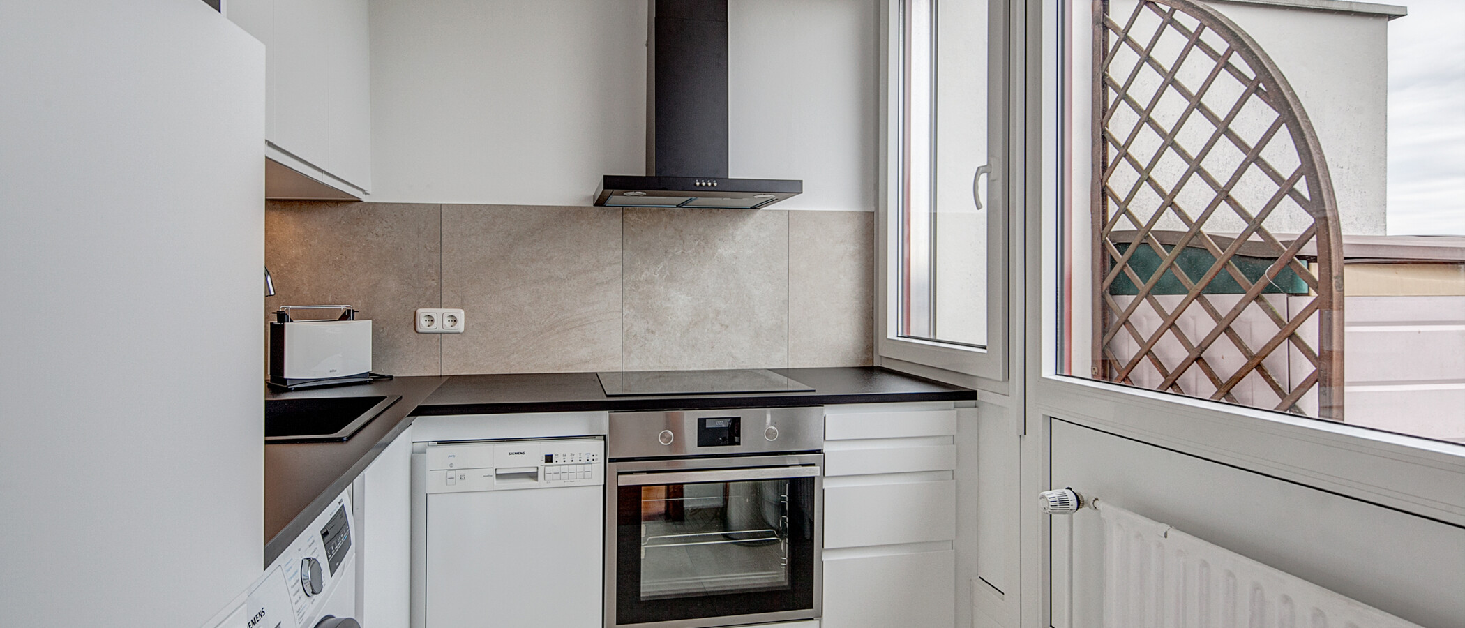roof terrace apartment München Maxvorstadt 01 kitchen 255