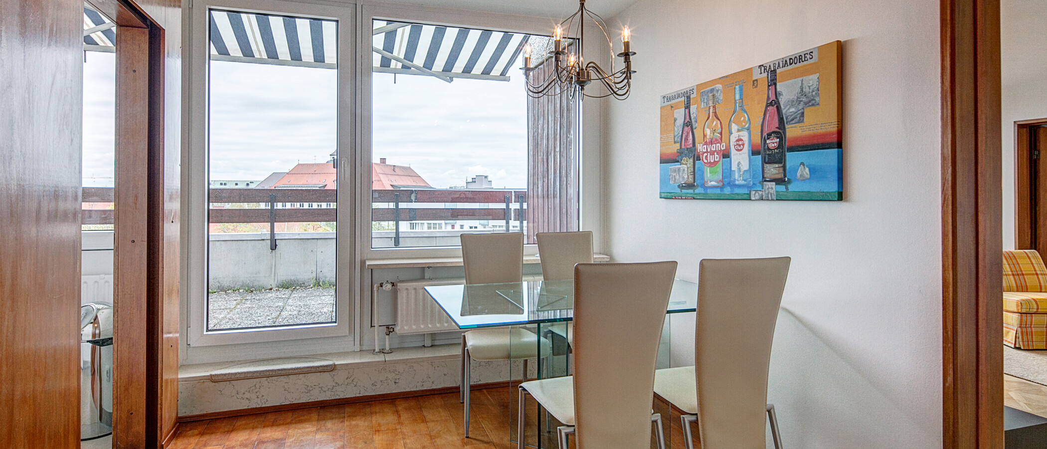 roof terrace apartment München Maxvorstadt 01 dining 255