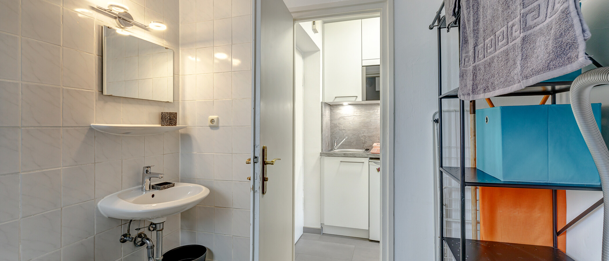 studio München Neuhausen 03 bathroom 2682
