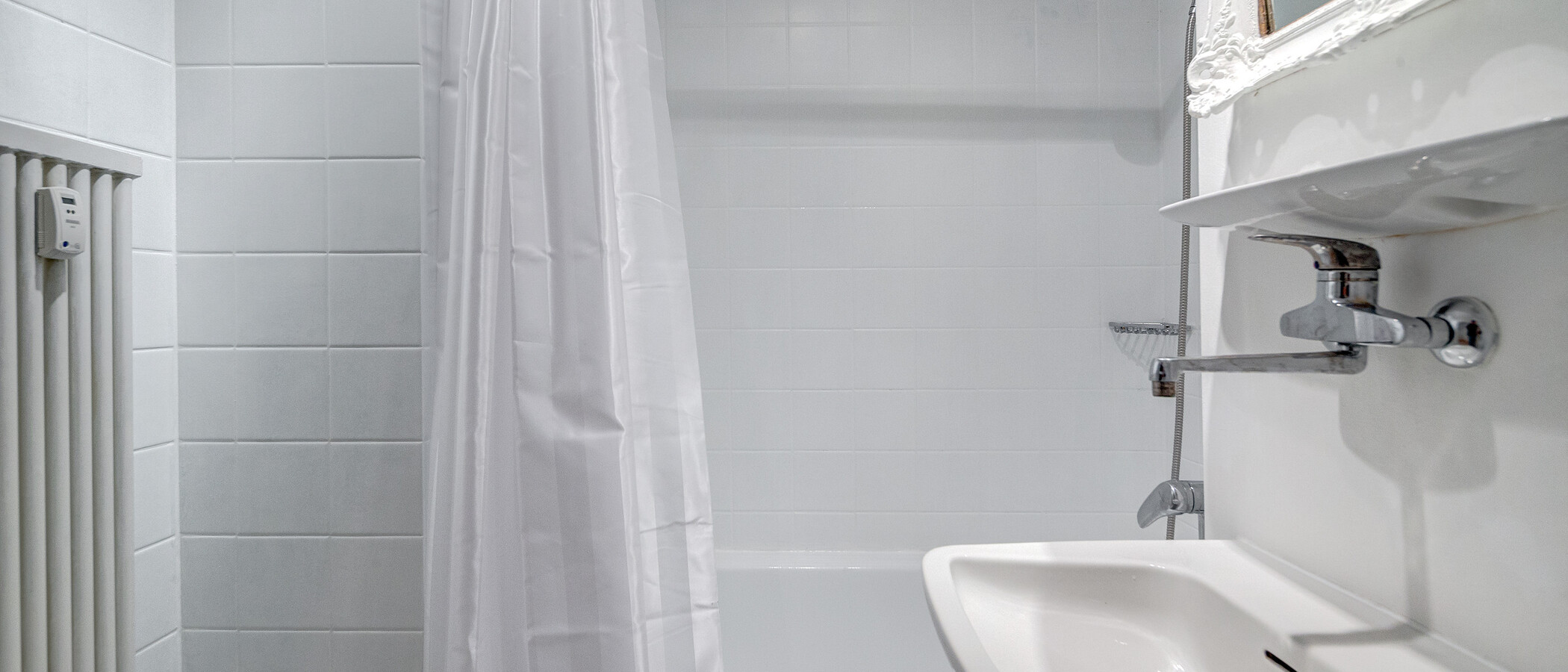 studio München Schwabing (links der Leopoldstraße) 01 bathroom 2684