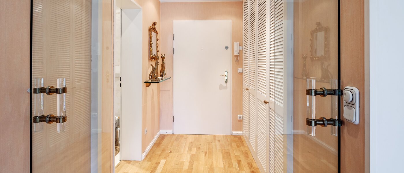 apartment München Schwabing (rechts der Leopoldstraße) 01 hall 2699