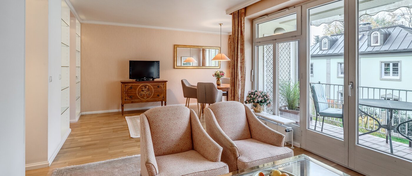 apartment München Schwabing (rechts der Leopoldstraße) 04 living area 2699