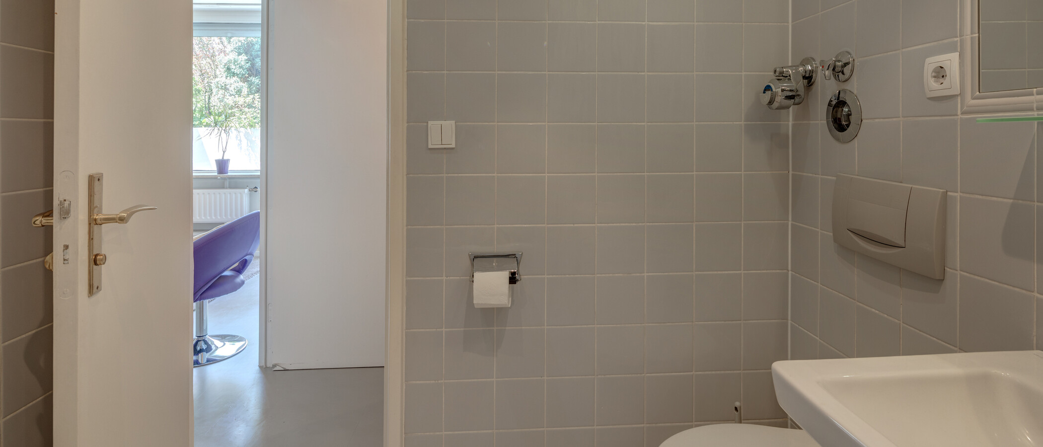roof terrace apartment München Neuhausen 03 bathroom 2774
