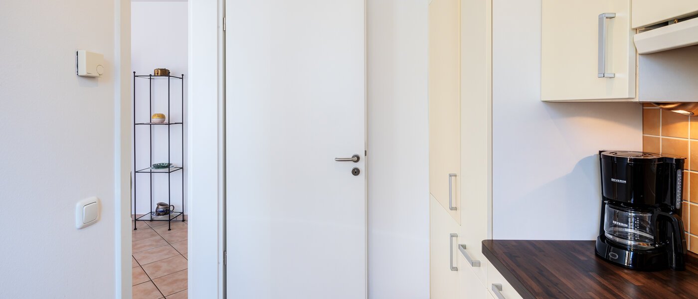 apartment München Parkstadt Schwabing 03 kitchen 2876