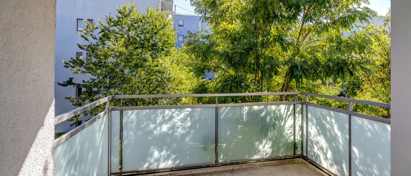 apartment München Parkstadt Schwabing 02 balcony 2876