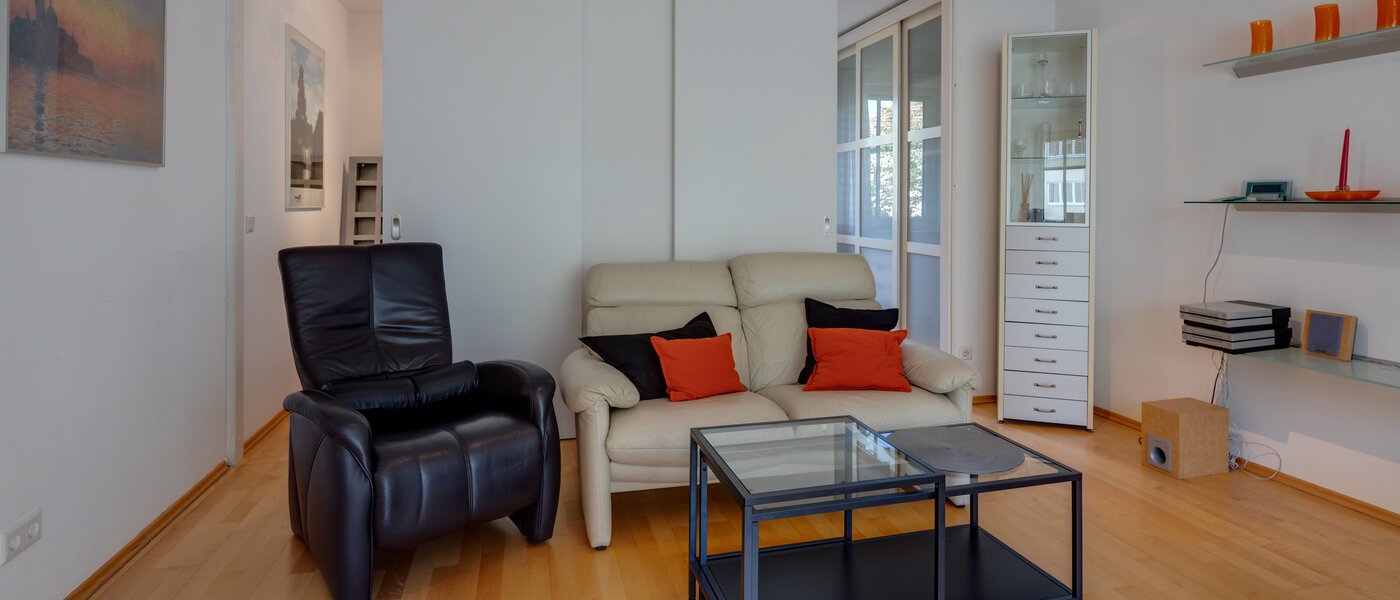 apartment München Isarvorstadt 05 living area 2933