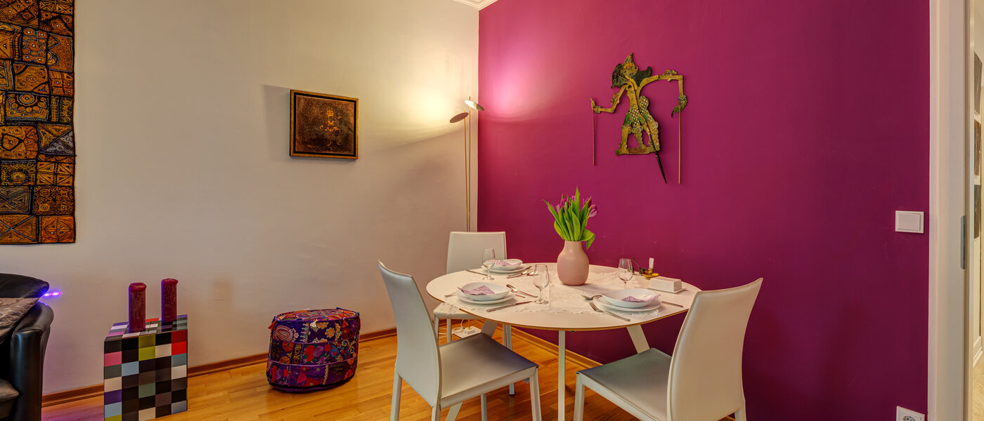 apartment München Schwabing-West (rund um den Hohenzollernplatz) 03 living room 2993