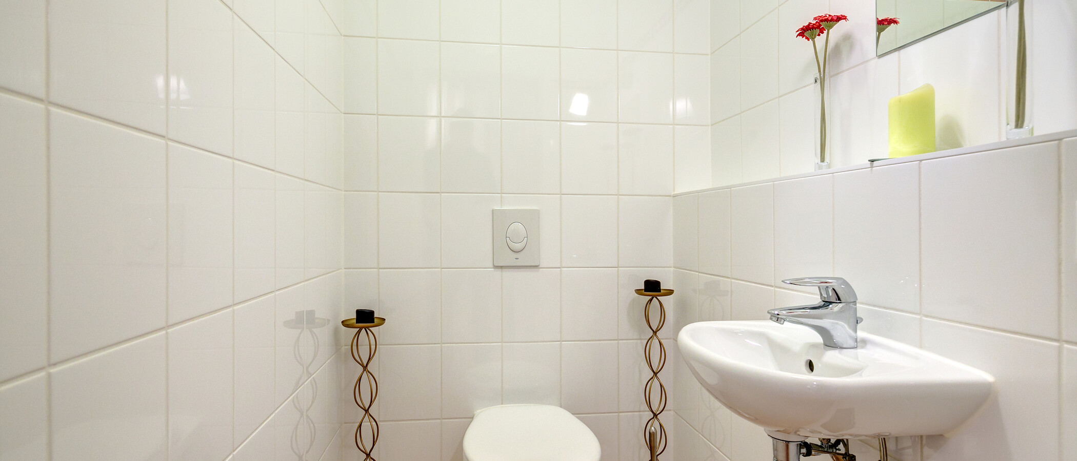 apartment München Schwabing-Nord (zw. Belgrad- & Leopoldstraße) 01 guest toilet 3015