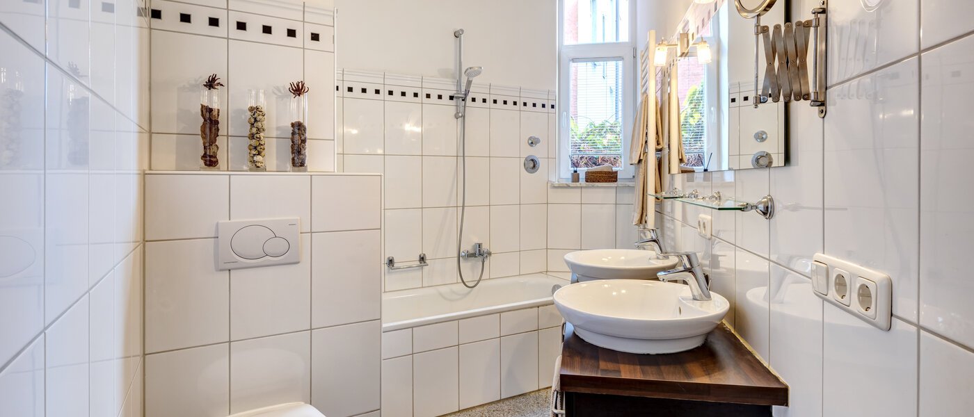 apartment München Gärtnerplatzviertel 01 bathroom 3036