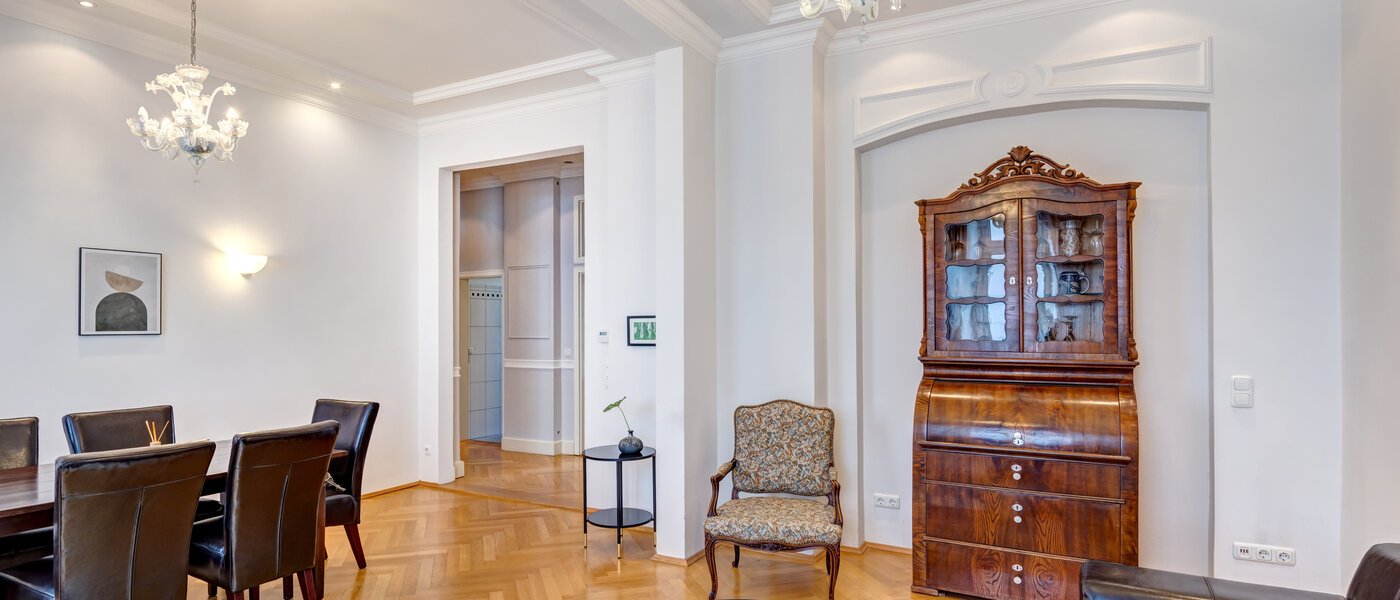 apartment München Gärtnerplatzviertel 03 living area 3036