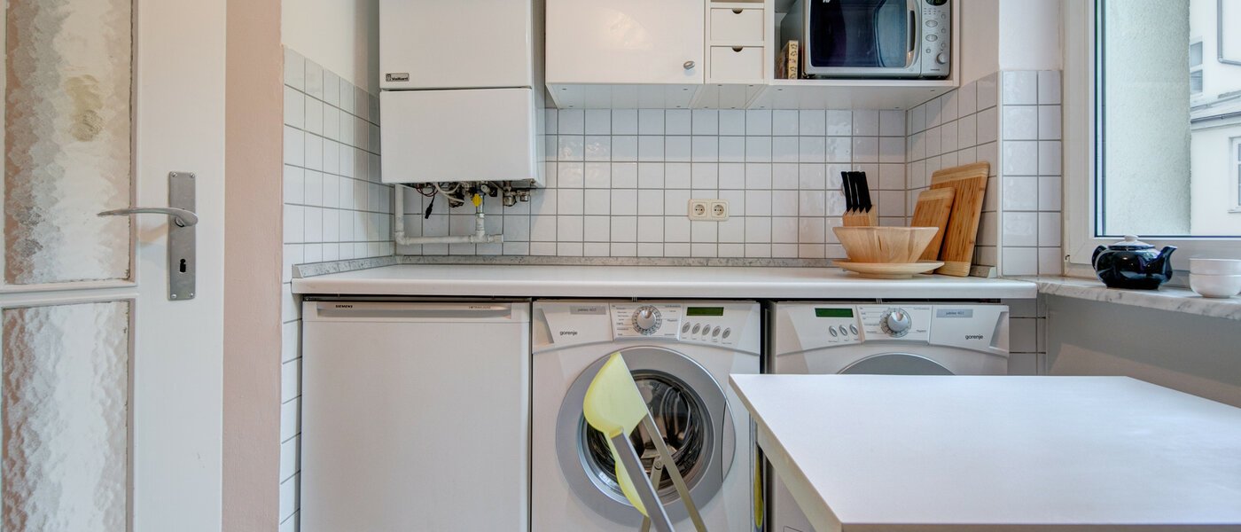 apartment München Schwabing-Nord (zw. Leopoldstraße & Englischen Garten) 03 kitchen 3091