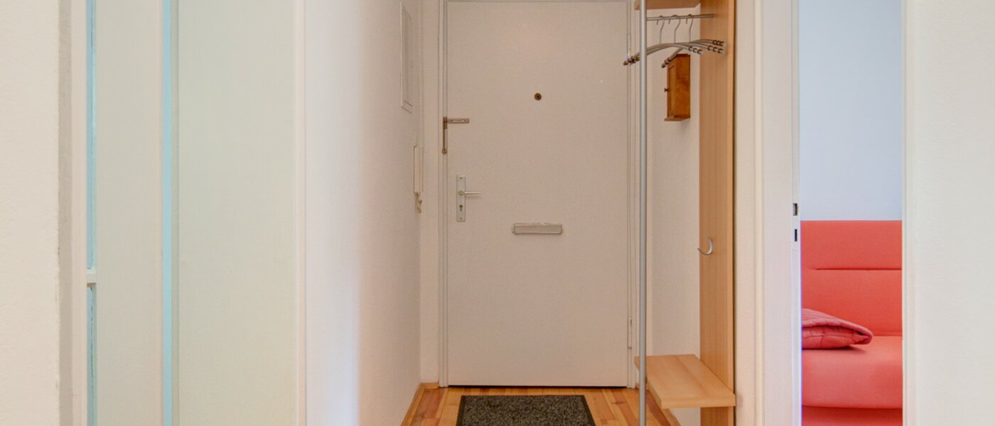 apartment München Schwabing-Nord (zw. Leopoldstraße & Englischen Garten) 02 hall 3091