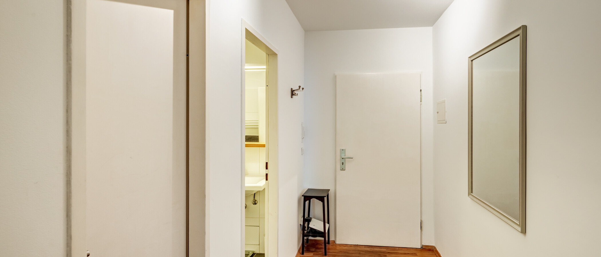 apartment München Glockenbachviertel 02 hall 3097