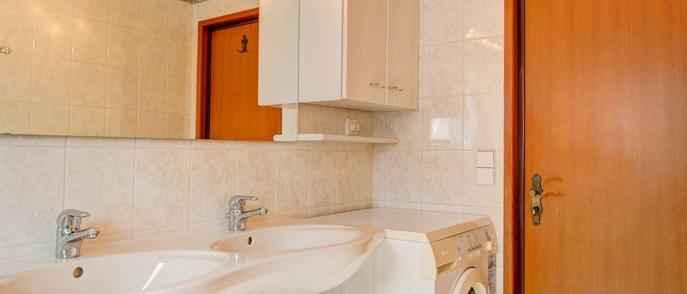 apartment München Solln 03 bathroom 3122