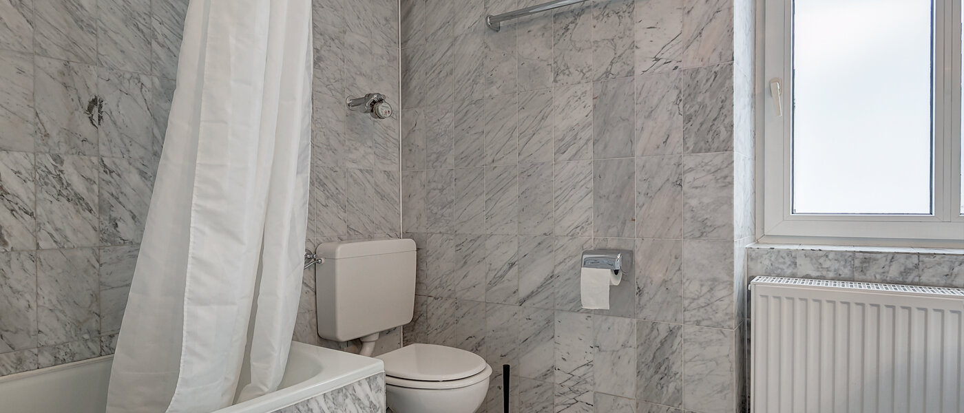 attic apartment München Zentrum 02 bathroom 3130