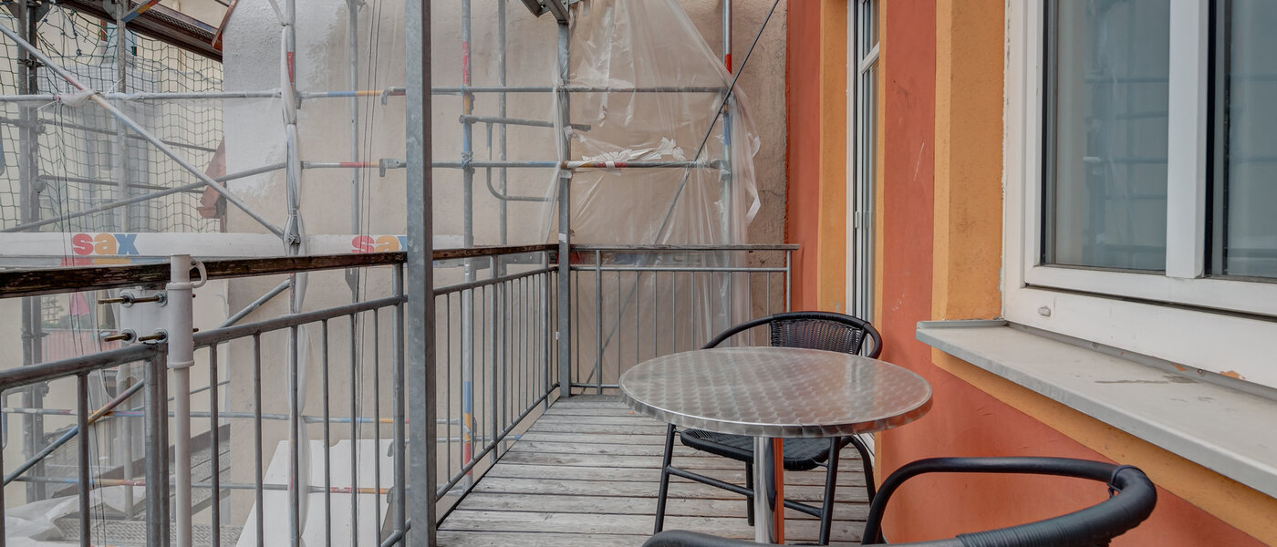 attic apartment München Zentrum 02 balcony 3130