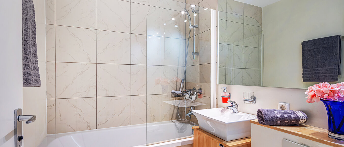 apartment München Moosach 01 bathroom 3142