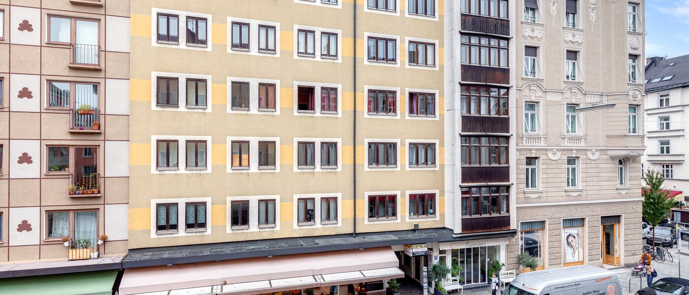 apartment München Schwabing (links der Leopoldstraße) 02 view 3177