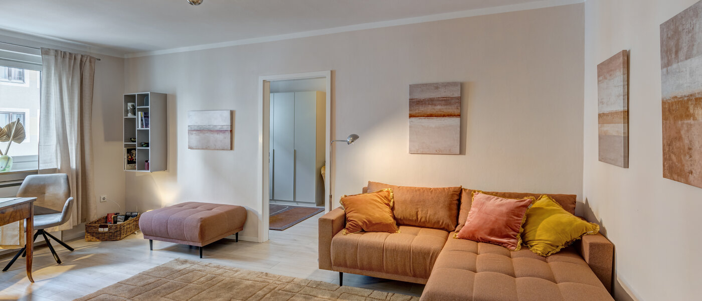 apartment München Schwabing (links der Leopoldstraße) 02 living room 3177