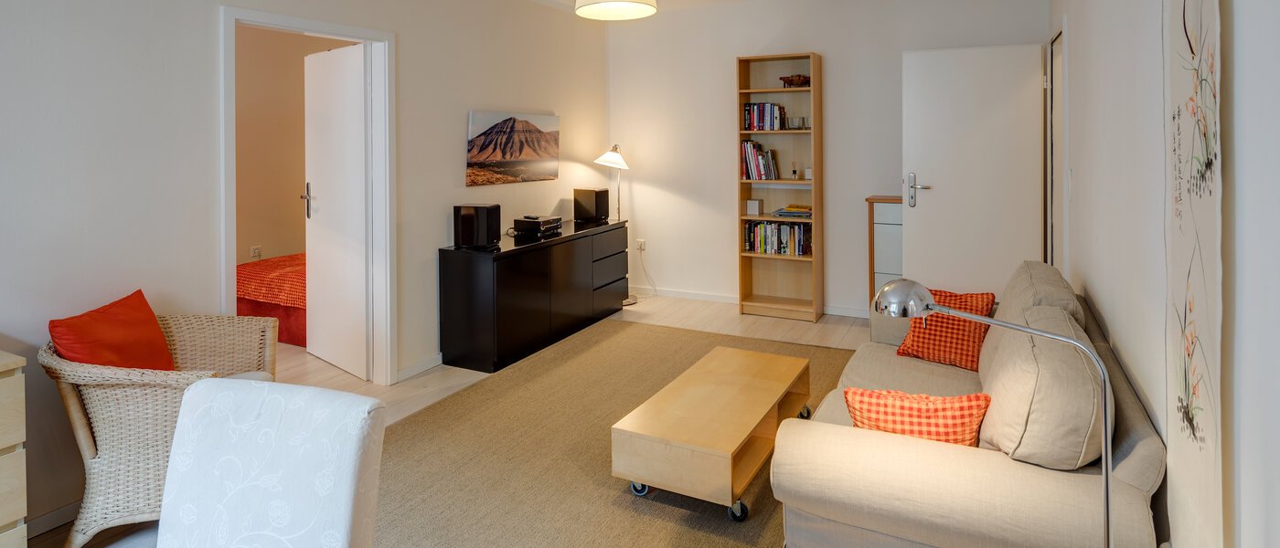 apartment München Schwabing (links der Leopoldstraße) 03 living room 3177