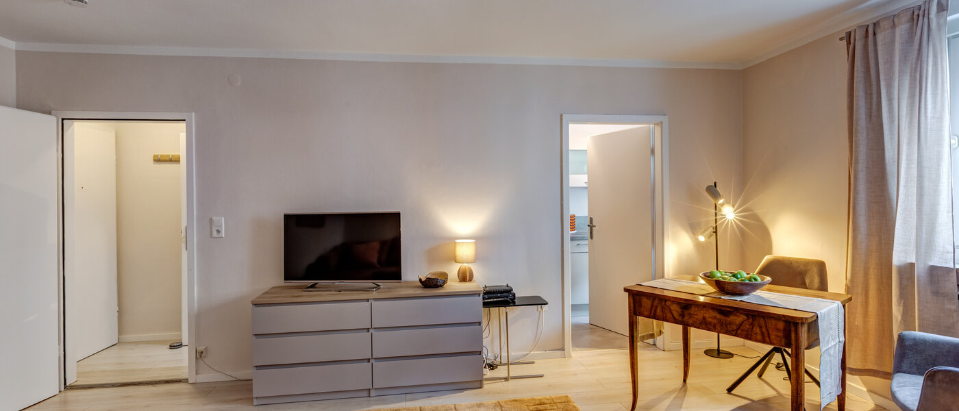 apartment München Schwabing (links der Leopoldstraße) 04 living room 3177