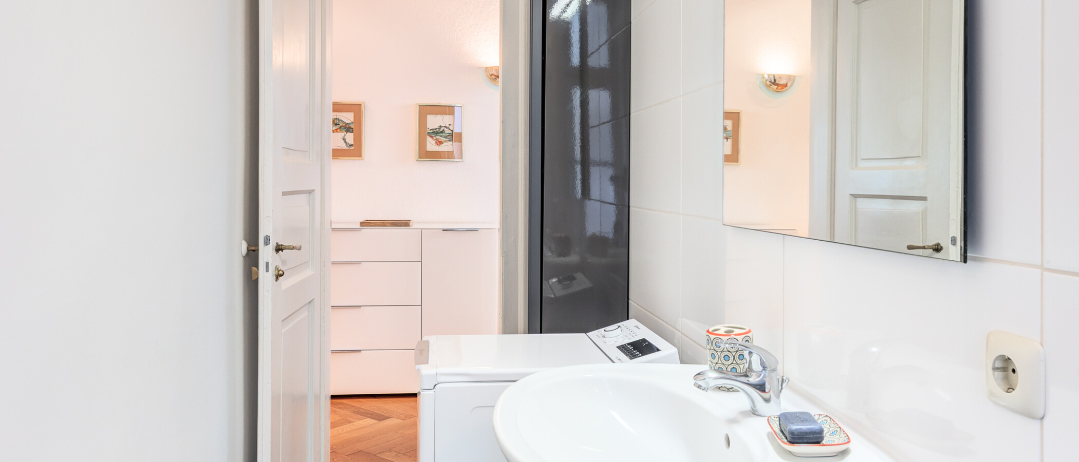 apartment München Schwabing (rechts der Leopoldstraße) 04 bathroom 319