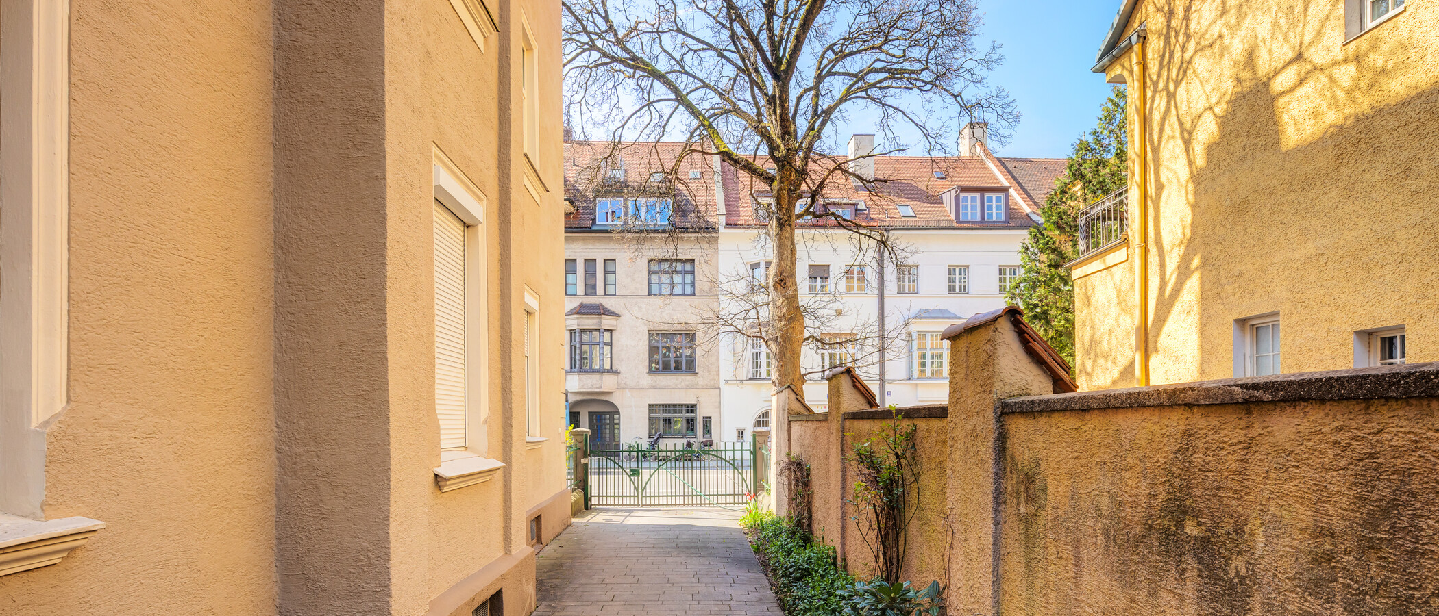 apartment München Schwabing (rechts der Leopoldstraße) 02 inner courtyard  319