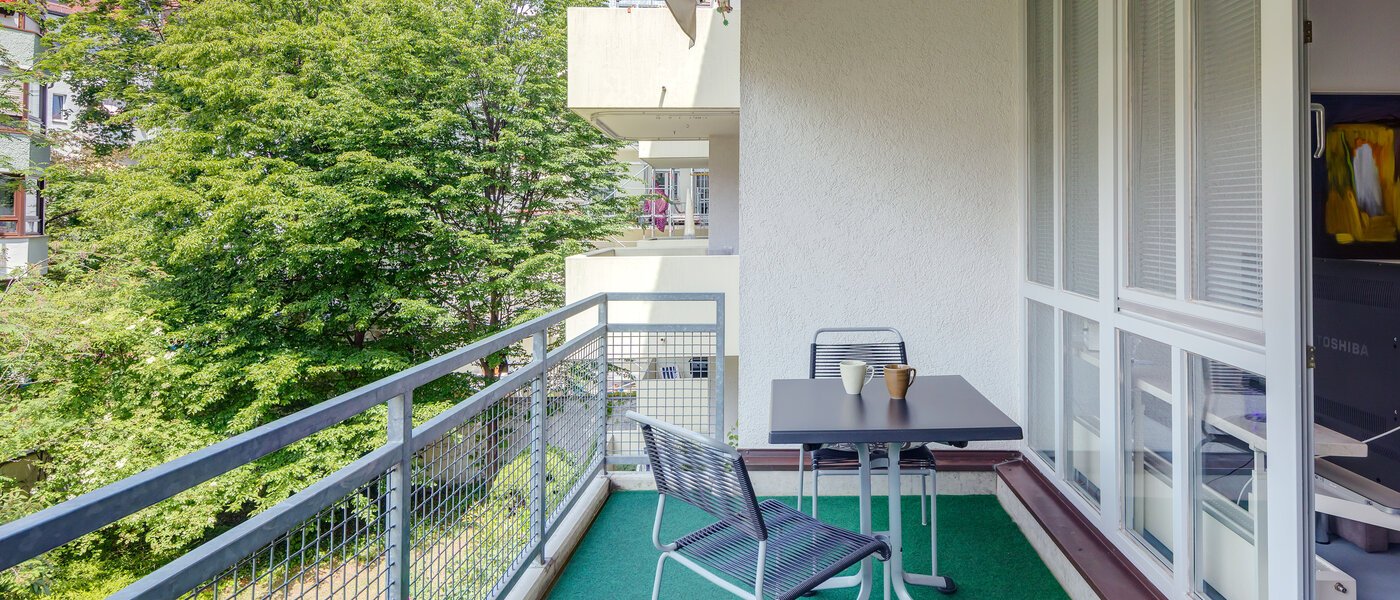 apartment München Schwabing-West (rund um den Hohenzollernplatz) 02 balcony 3242