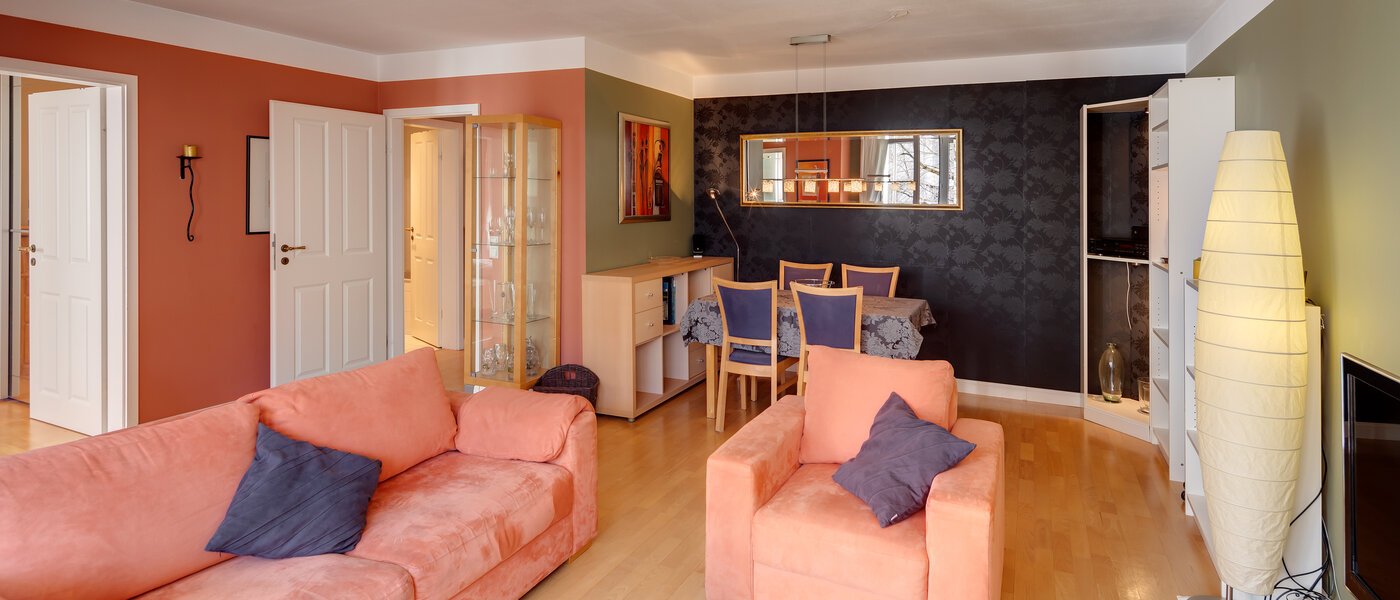 apartment München Neuhausen 04 living area 3288