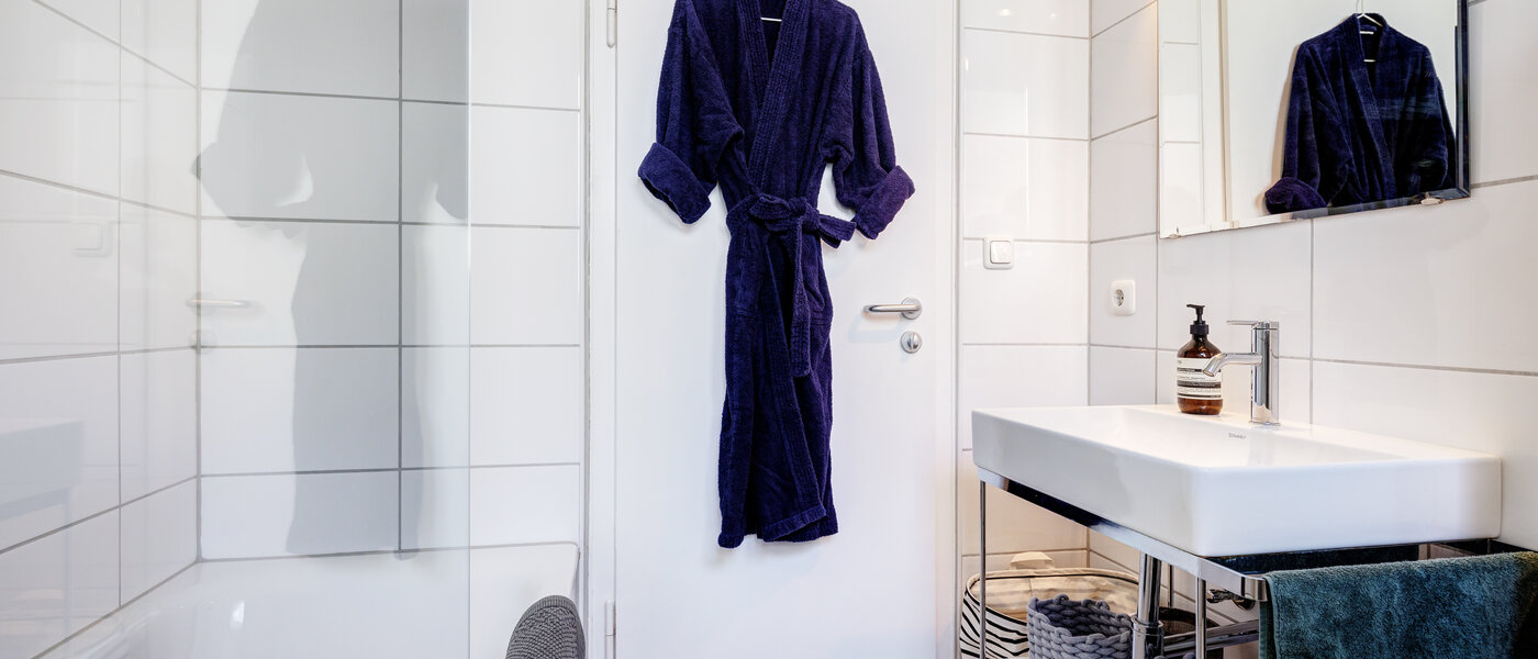 studio München Neuhausen 03 bathroom 3328