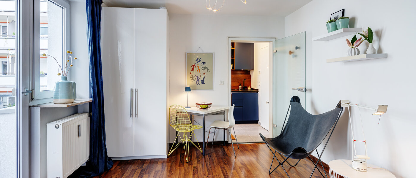 studio München Neuhausen 02 living area 3328