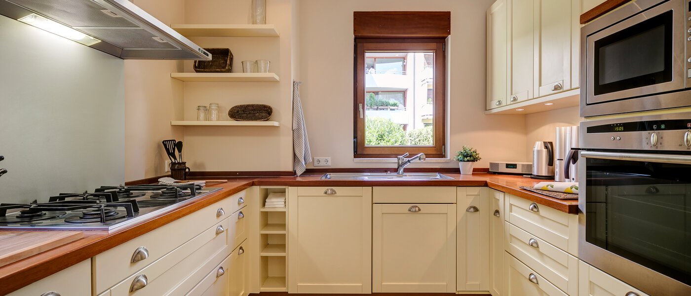 semi-detached house München Schwabing (links der Leopoldstraße) 01 kitchen 3396